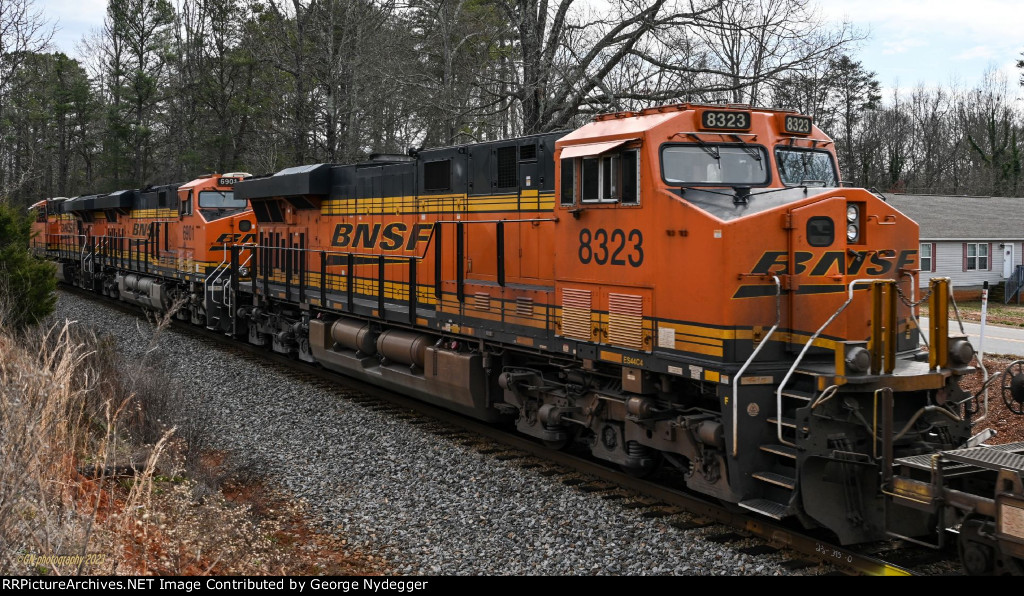 BNSF 8323